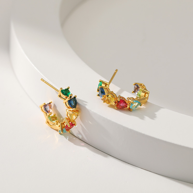 Retro C Shape Heart Shape Copper Inlay Zircon Ear Studs 1 Pair