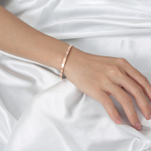 ���P䓹������CŮ����ɫ�r�к��s�����18k��C���_����H���C