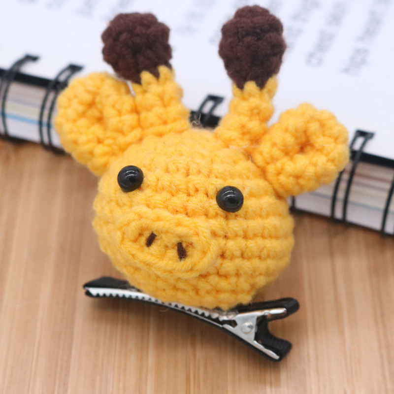 6#yellow bull hair clip