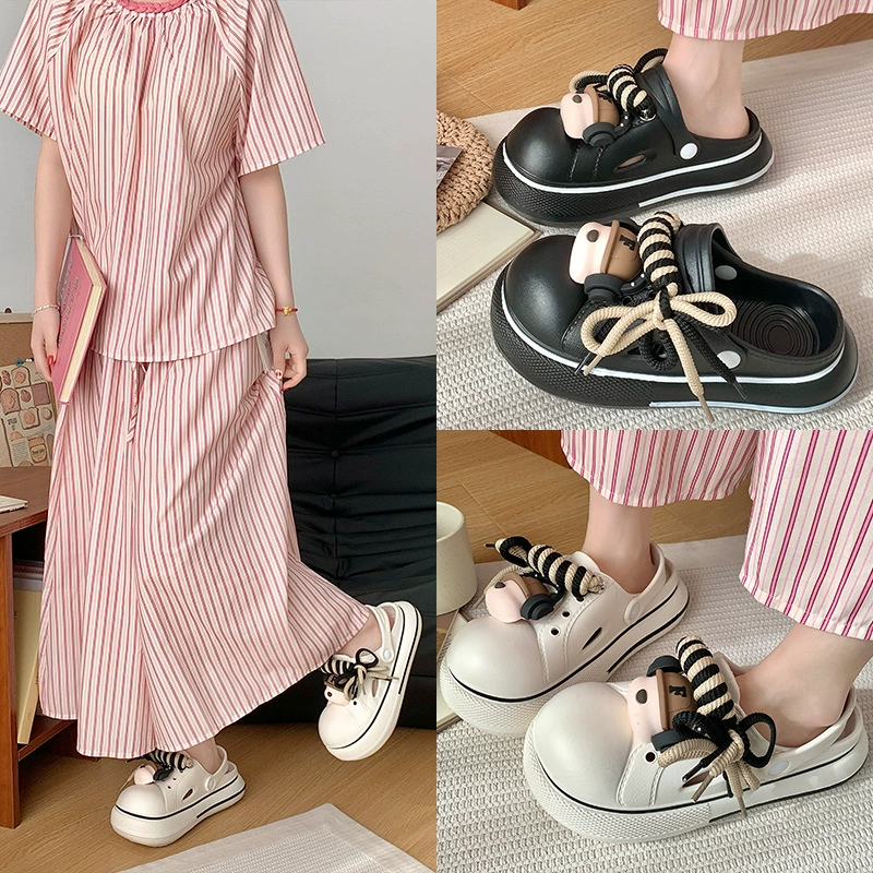 Нишевые туфли с яблоками для женщин летом носить 2025 новый модный медведь противоскользящие два носить холодные тапочки