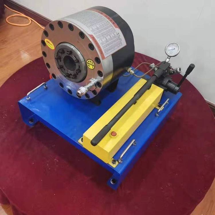 tubería de aceite de alta presión antiexplosión tubo de goma prensado máquina de bloqueo de tubería automática máquina de prensado de tubería de goma hidráulica