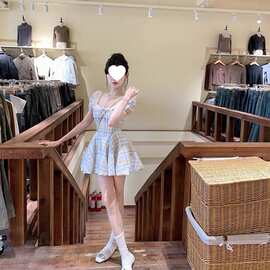 甜妹多巴胺少女公式甜美方领格子抽褶花苞蓬蓬显瘦连衣裙收腰夏季