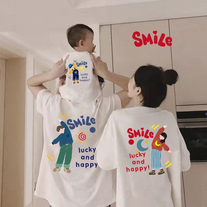 In stock! Trendy 2026 new style family outfits for babies, three or four people, short-sleeved T-shirts for the whole family.