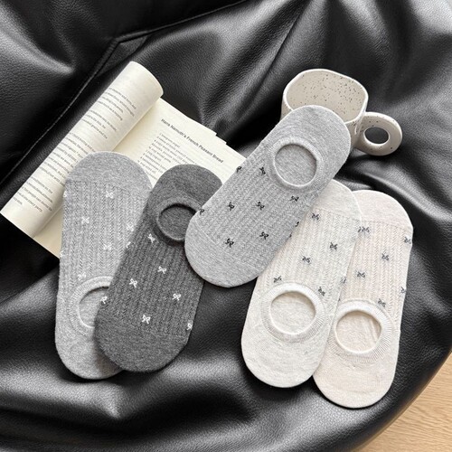 Invisible children's summer thin boat socks, sweat-absorbent and breathable, anti-slip, non-slip, sports and leisure socks, shallow mouth short socks