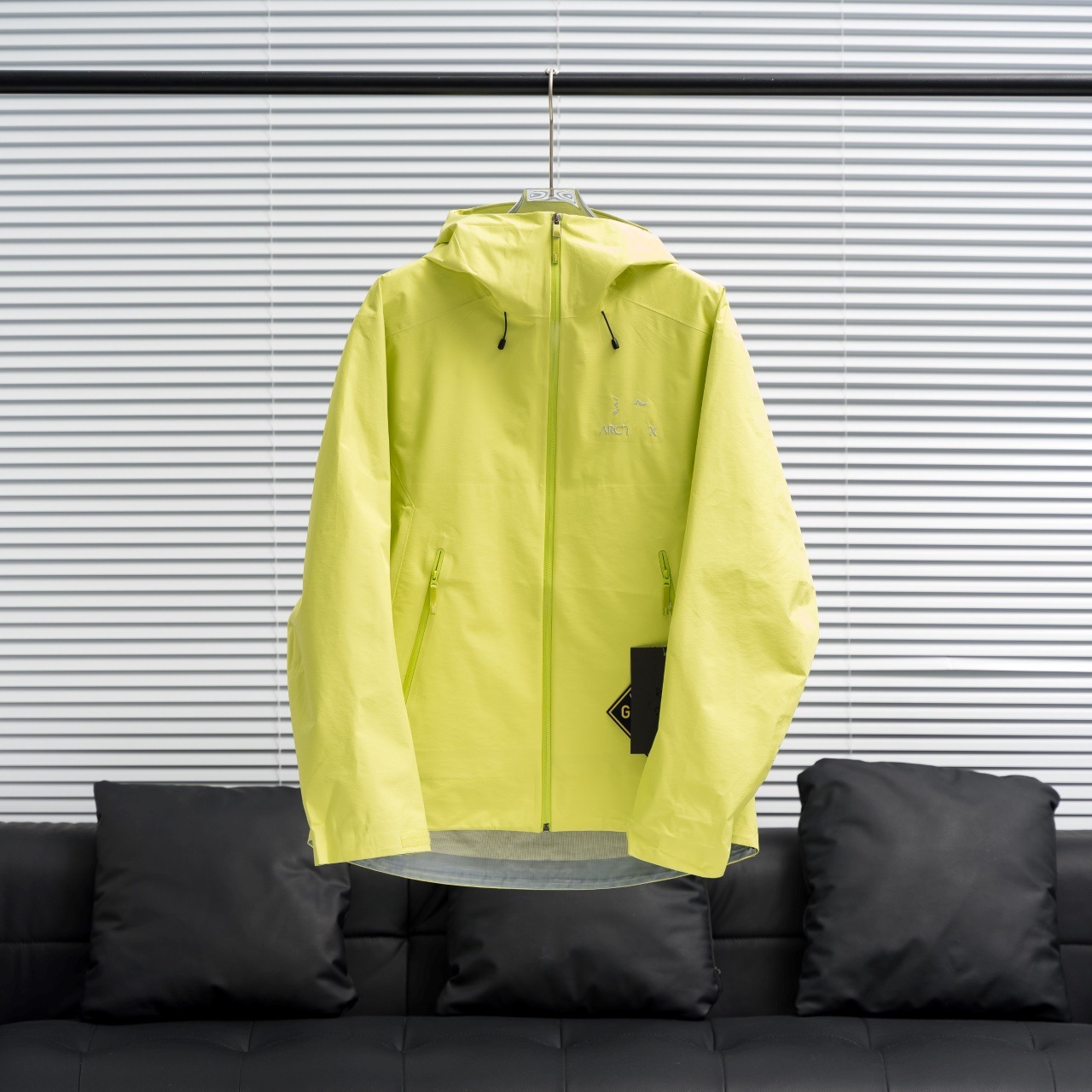 Transfronterizo suministro directo de LT Bird 's home con el mismo tipo de chaqueta de asalto masculina y femenina al aire libre impermeable abrigo de cáscara suave
