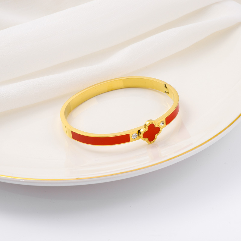 Pulsera de titanio y acero para mujer, diseño moderno y sencillo, pulsera de lujo que no se desvanece, venta al por mayor en stock.