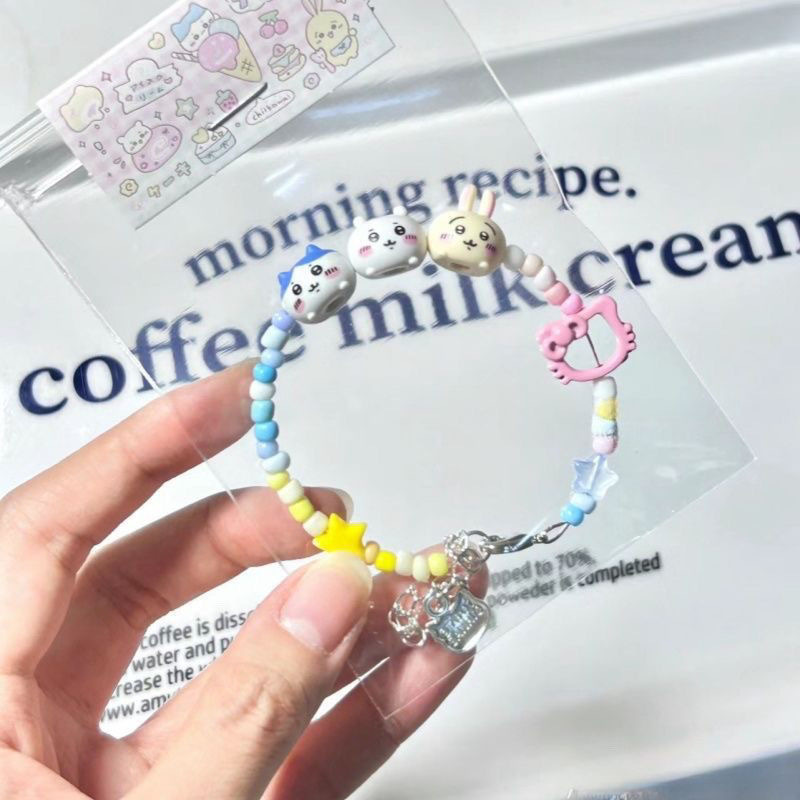 Meng a face ~ cute color three little Ji Yi family photo beads beads bracelet niche all-match girlfriends jewelry Meng a face ~ cute color three little Ji Yi family photo beads beads bracelet niche all-match girlfriends jewelry