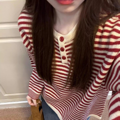 慵懒感红色条纹撞色针织上衣秋季穿搭宽松毛衣女秋冬2025新款爆款