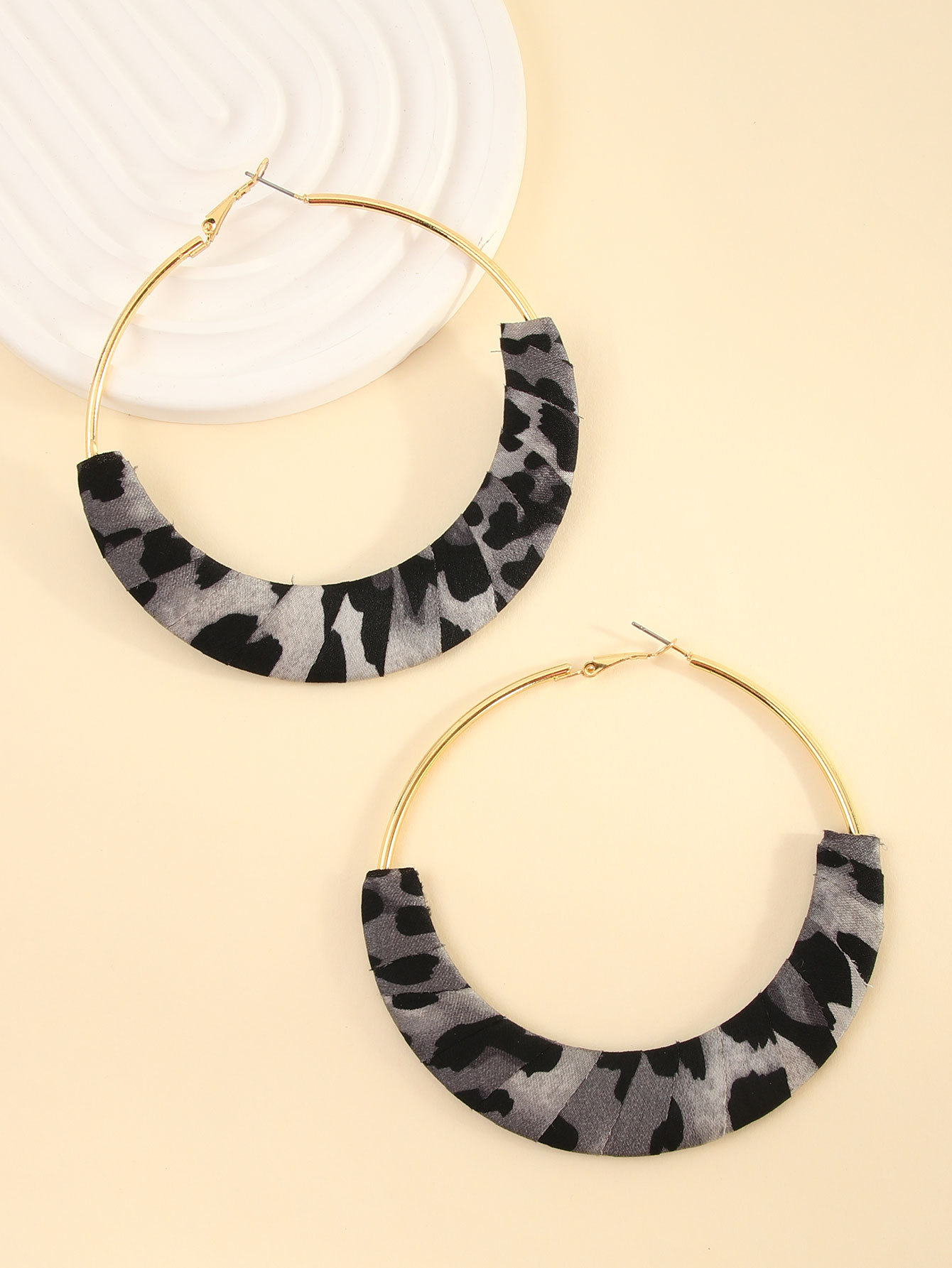 Holiday, Travel Occasion 1 Pair Elegant Lady Geometric Leopard Zinc Alloy Earrings