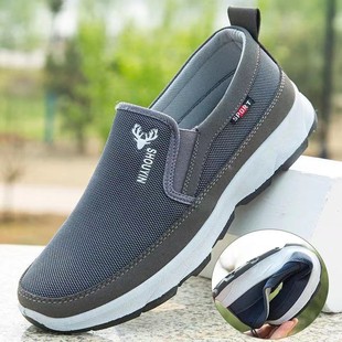 Wholesale old Beijing middle-aged and elderly walking men Spring and Autumn leisure middle-aged dad construction site work shoes one generation