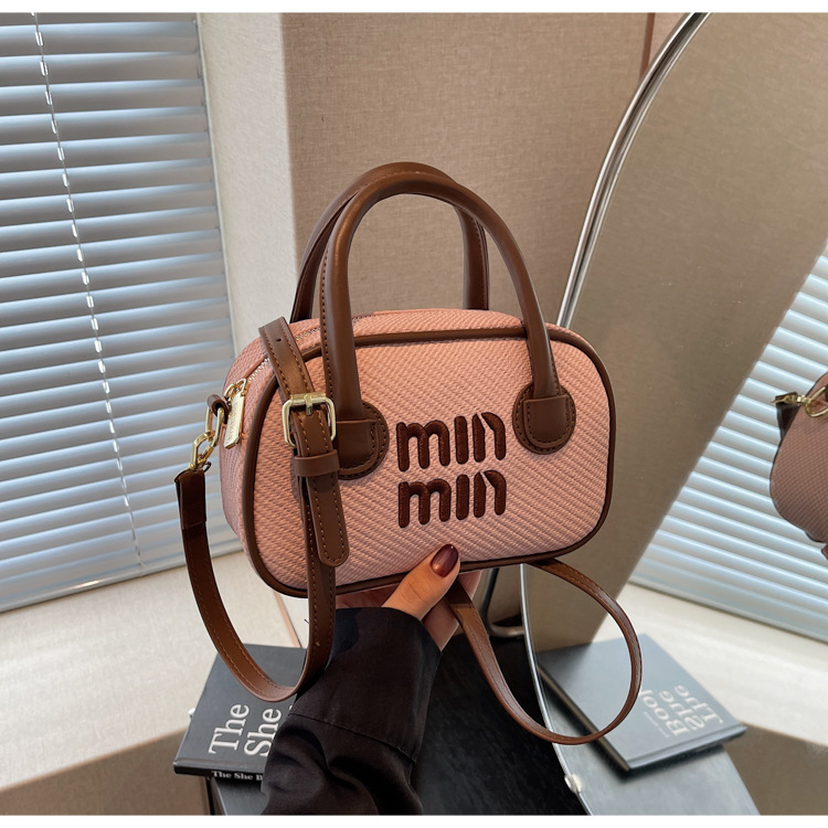 Women's bag 2025 Summer New style trendy and stylish small square bag, Boston retro hand-held pillow bag, single-shoulder crossbody bag undefined