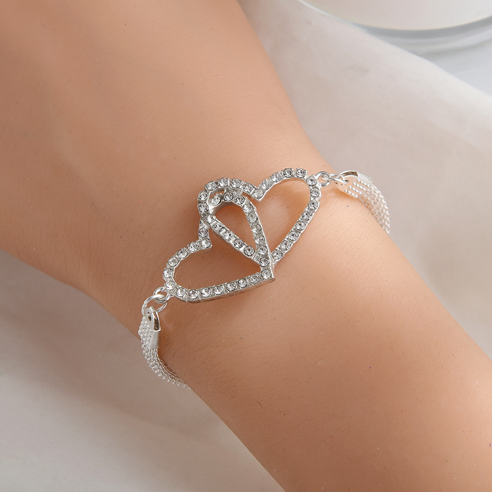 Double Interlocking Heart Bracelet With Full Diamonds And Crystals_voghion.com