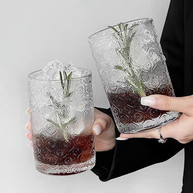 Tazas de vidrio en relieve retro de gran capacidad Begonia Taza de agua Taza de bebida Taza de café con latte de hielo Taza de jugo