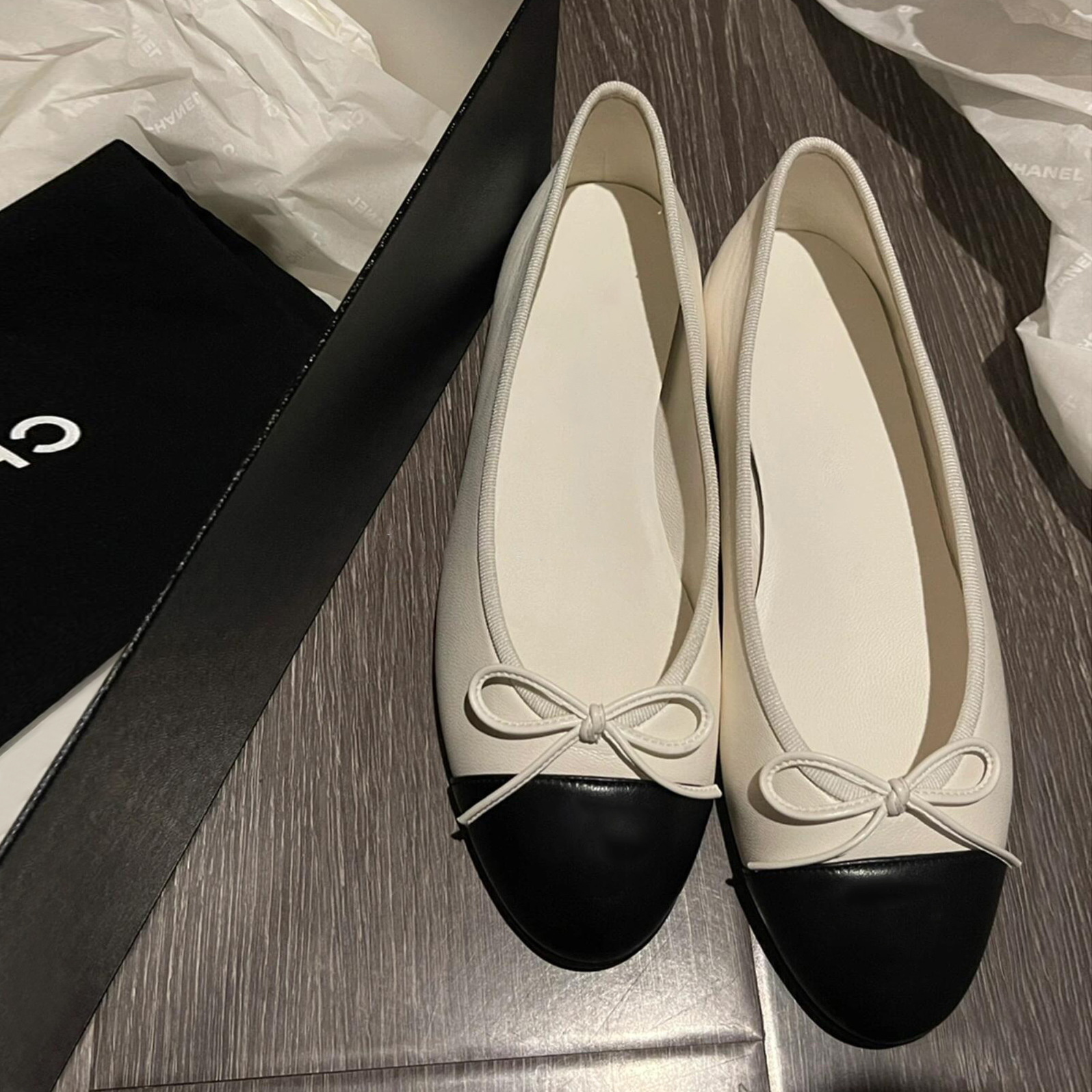 Edición de piel de oveja ~ pequeño viento blanco de cuero suave Mary Jane zapatos de ballet de arco zapatos de cama plana
