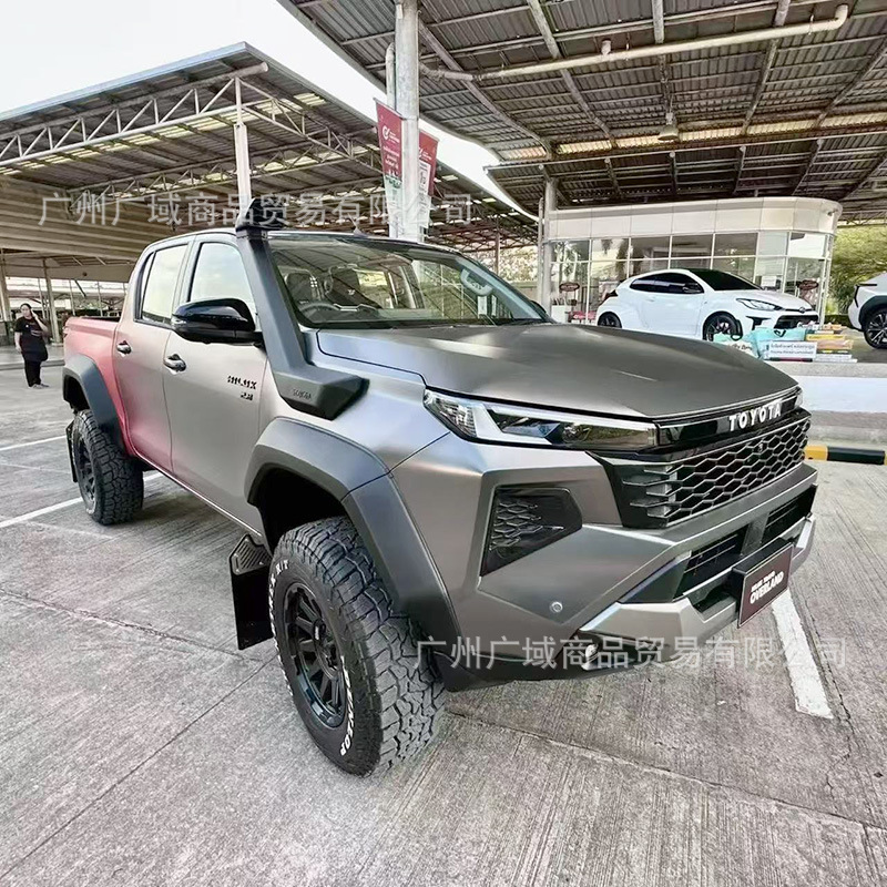 HILUX TRAVO new 2026 Hilux 4-door GR model wheel arch fender anti-collision trim strip