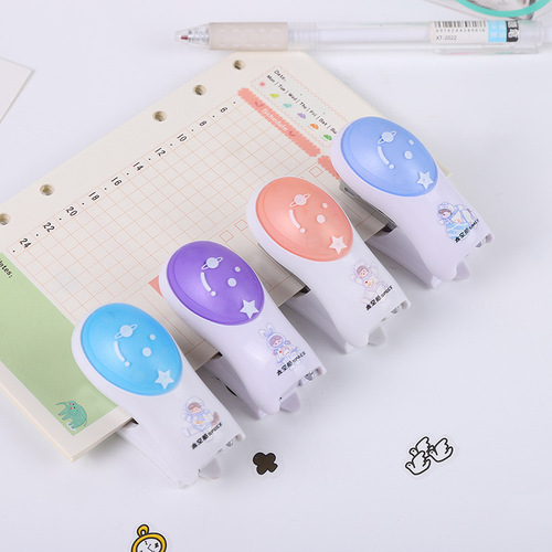 High-looking cute stapler mini pocket stapler office small stapler set manufacturer wholesale