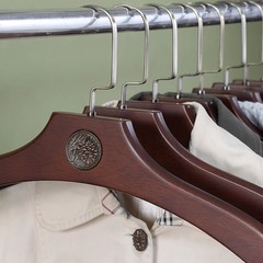 Nalandohao アメリカン無垢材洋服ラックワイドショルダーレトロ木製洋服サポート家庭用シンプルなシームレスな滑り止め洋服ラック