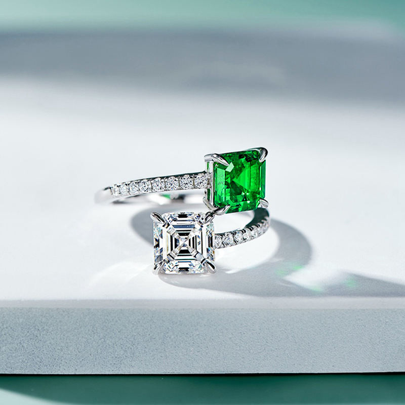 Moissanite Couple Ring With Four Claw Setting And Adjustable Band_voghion.com