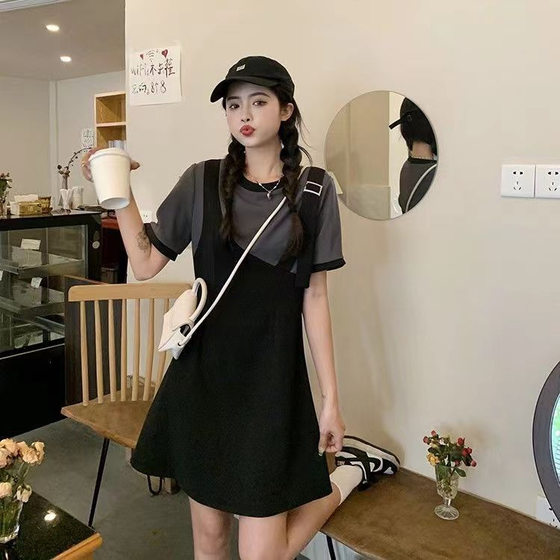 plus size chubby girl Summer dress New Niche Design Sense Stitching Contrast Color Fake Two-piece Flesh Covering Slim Dress for Women