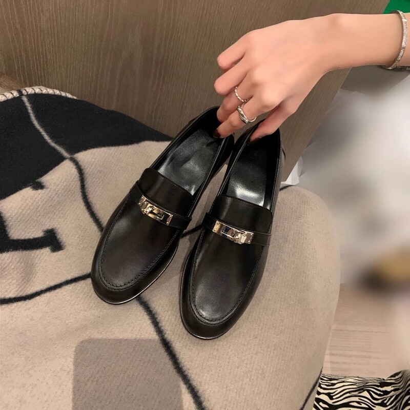 现货版~小金扣圆头一脚蹬软底浅口乐福鞋女英伦风平底鞋软底单鞋|undefined