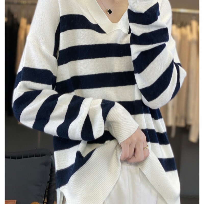 2025 New Autumn and Winter Thickeneded Knitted Sweater for Women, Pullover Long-Sleeved Loose V-Shaped Navy Collar Navy Blue Stripesd Sweater