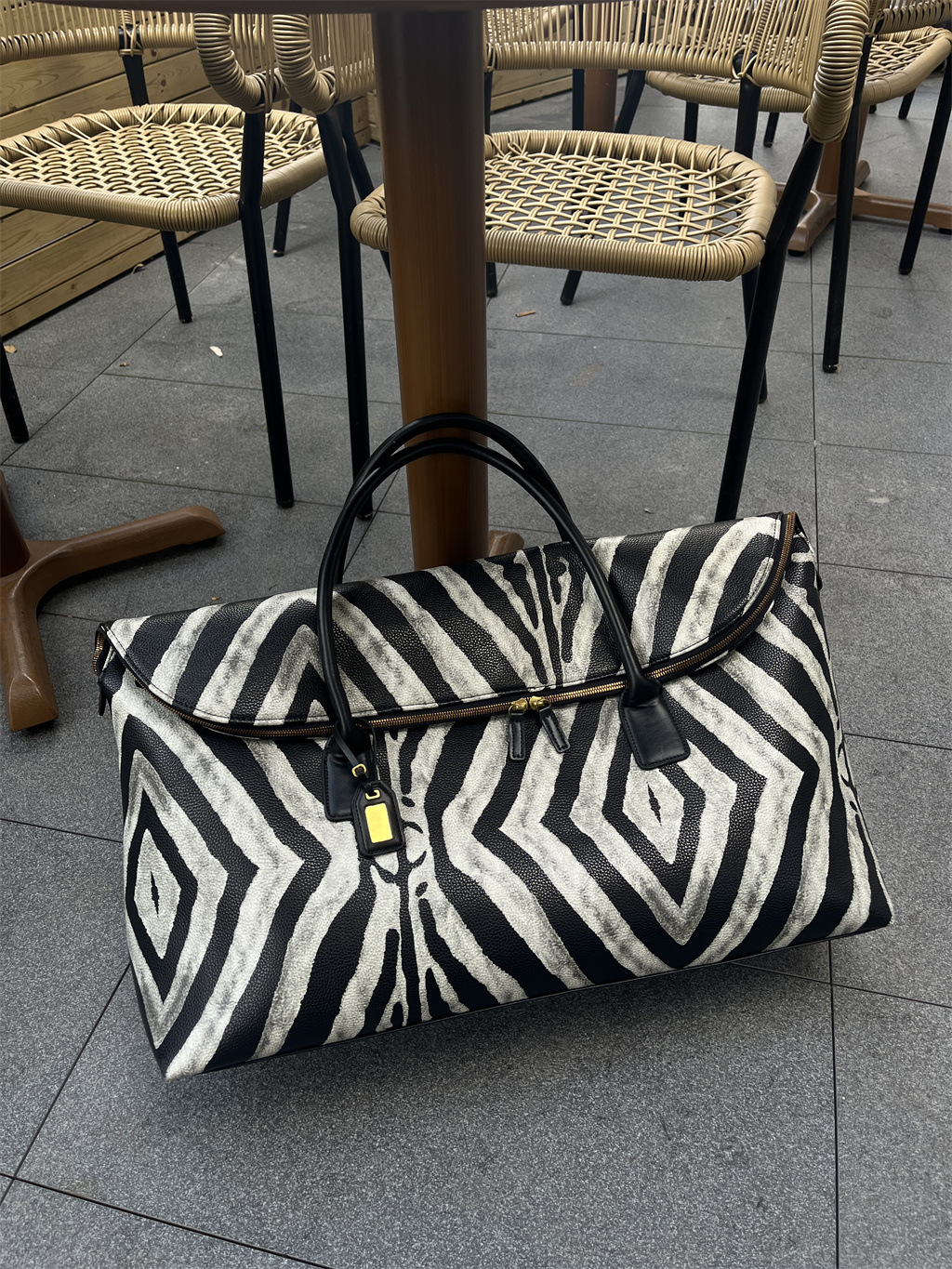 Travel Bags Zebra Pattern Fashion Travel Bag New Style Gym Bag Handbag Luggage Bag Large Capacity Registration Bag Short Distance Messenger Bag_voghion.com