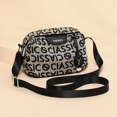 Viney包包2023新款女包斜挎包腋下包女士小包輕奢胸包帆布包bags