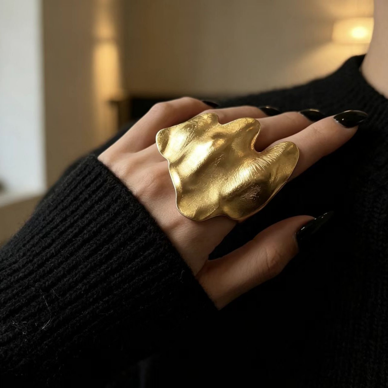 Exaggerated irregularly pleated joint ring, palm ring, open two-finger ring, niche accessory, in-stock wholesale