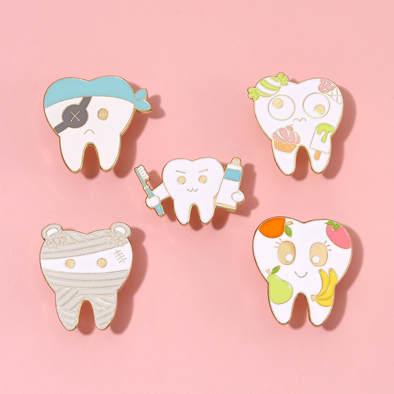 11g Weight Brooches Classification Fashion Pin Cartoon Alloy Plating Unisex Brooches