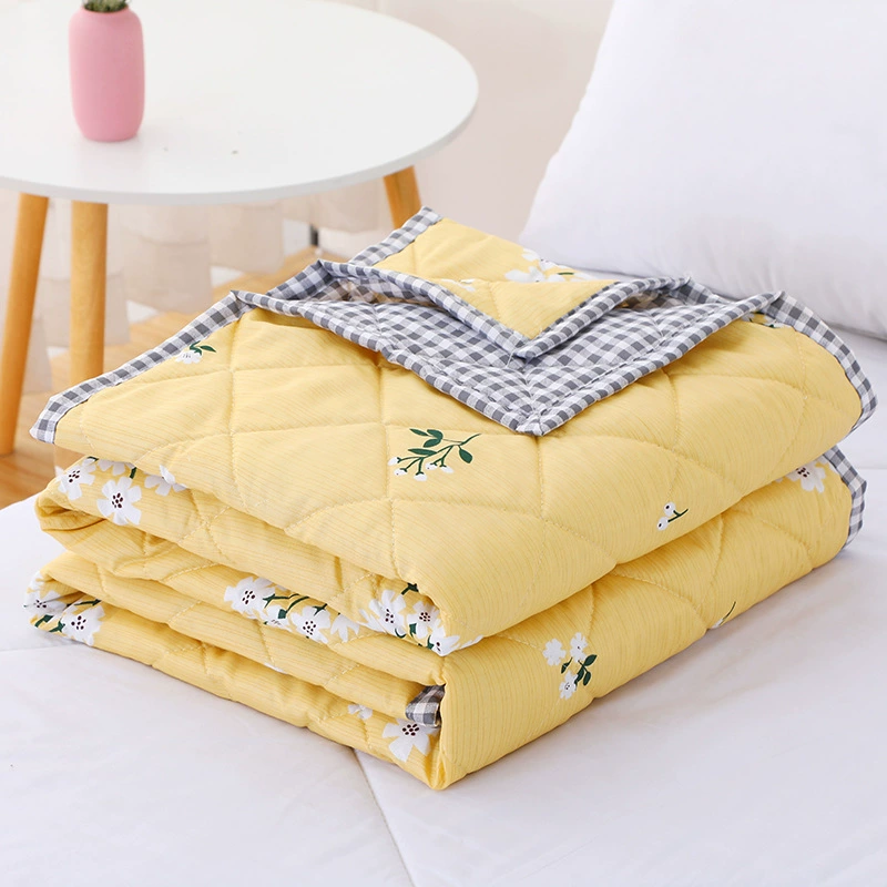 Оптовая продажа недорогих летних одеял: стеганых одеял, одеял для кондиционера, детских одеял, одеял для односпальных кроватей, тонких одеял, летних моющихся одеял.