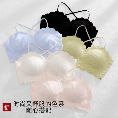 Spring and summer new style seamless French underwear women's bra without wires, thin lace base with hollow beautiful back and chest wrap