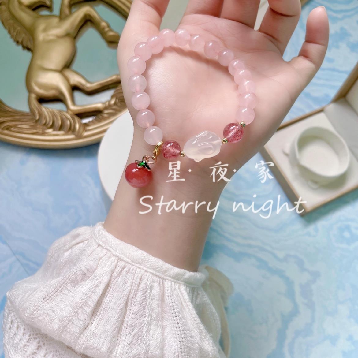 跨境热销软萌荔枝冻小兔子手链 粉晶玛瑙桃子提溜黄发晶可爱手链