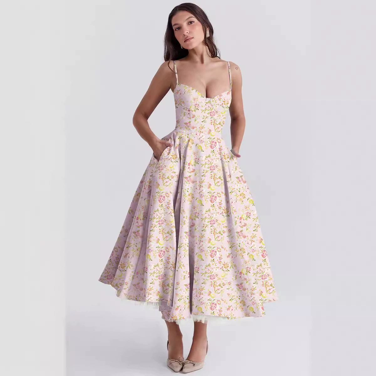 Amazon 2025 трансграничный экспорт в Европу и Америку супер сексуальное платье принцессы французское сетчатое платье на подтяжках с большим подолом