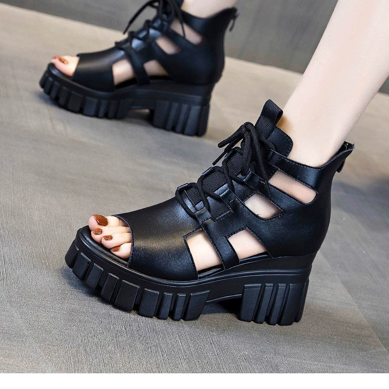 Летняя мягкая подошва римские сандалии женские 2023 новые модные дикие высокие каблуки на высоком каблуке сандалии