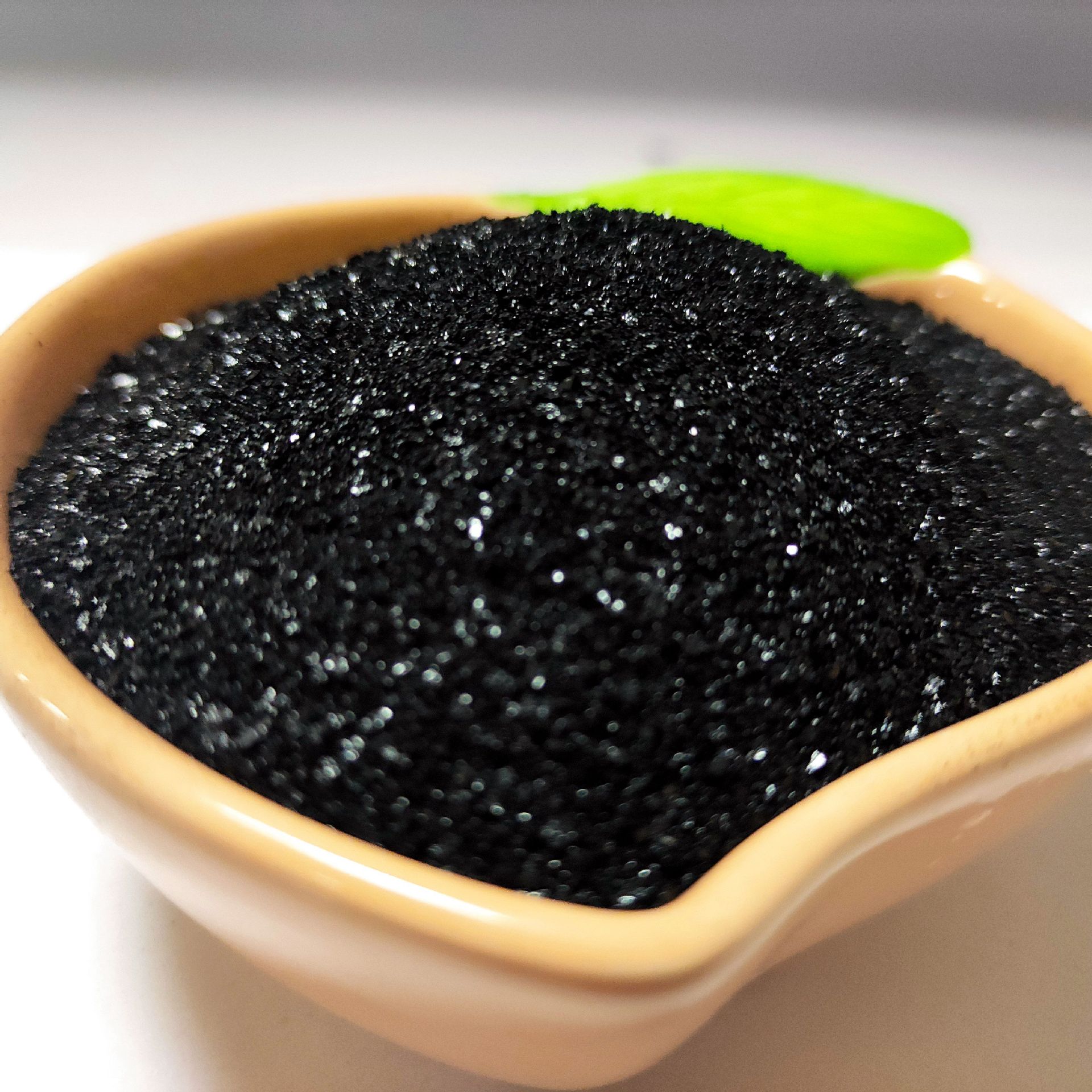 矿源黄腐酸钾大棚蔬菜肥料  生根壮苗抗硬水抗絮凝全水溶黄腐酸钾