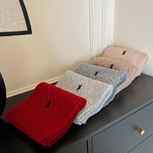 网红爆款韩国东大门羊毛围巾女秋冬加厚保暖麻花针织小马刺绣围脖