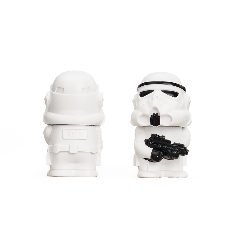 Nuevos productos transfronterizos Star Wars Black and White Soldado Blanco Samurai Molino de aleación de zinc Molino de humo de metal de tres capas Molino de humo image 4