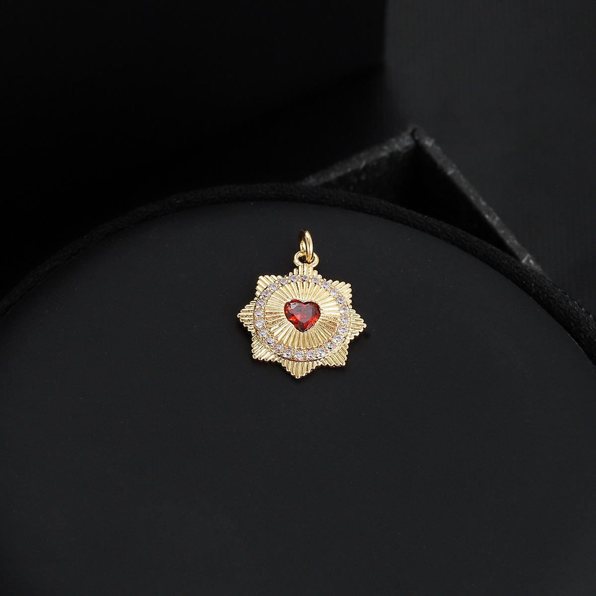5g Weight Pendant, Chain Jewelry Making Type Copper Chain Material 1 Piece Quantity Holiday, Daily Occasion Copper Material Portrait, Heart Shape Pattern Unisex Gender Plating Design Retro, Simple Style Style 1 Piece Copper Portrait Heart Shape Pendant Chain 36