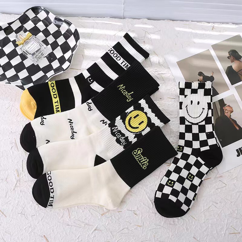 Smiley face socks autumn and winter new women's socks Korean ins trendy chessboard Plaid letters all-match spiral ring student socks wholesale Smiley face socks autumn and winter new women's socks Korean ins trendy chessboard Plaid letters all-match spiral ring student socks wholesale