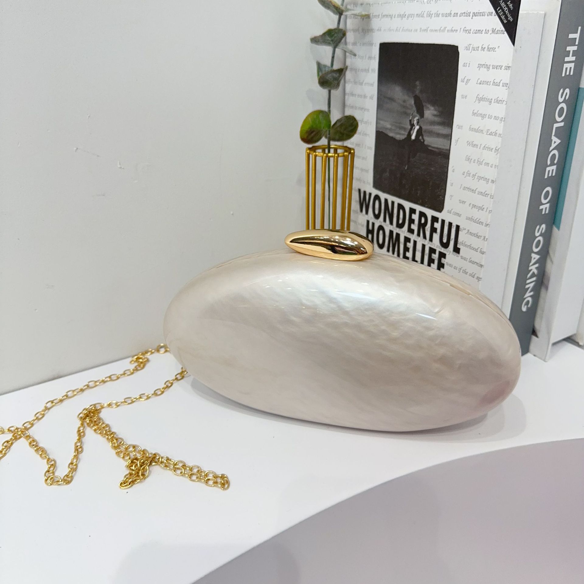 Europa y América nueva bolsa de cena de lujo ligera de damas conchas acrílicas especiales bolsas de mano de moda de fiesta de boda