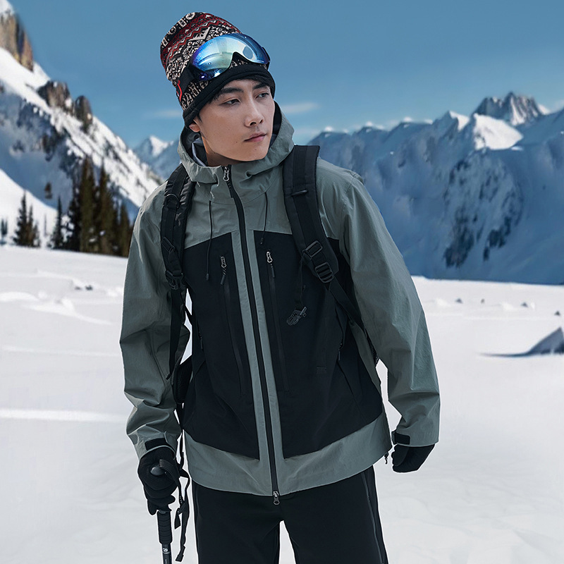 Rainproof outdoor hard shell jacket men's and women's spring and autumn thin windbreaker waterproof rain-proof jacket mountaineering suit Rainproof outdoor hard shell jacket men's and women's spring and autumn thin windbreaker waterproof rain-proof jacket mountaineering suit