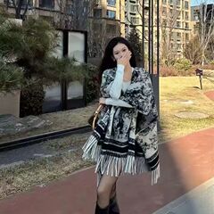 フレンチレトロ水墨画タッセルスカーフショール秋冬両面暖かい多用途感覚エスニックスタイルマント女性