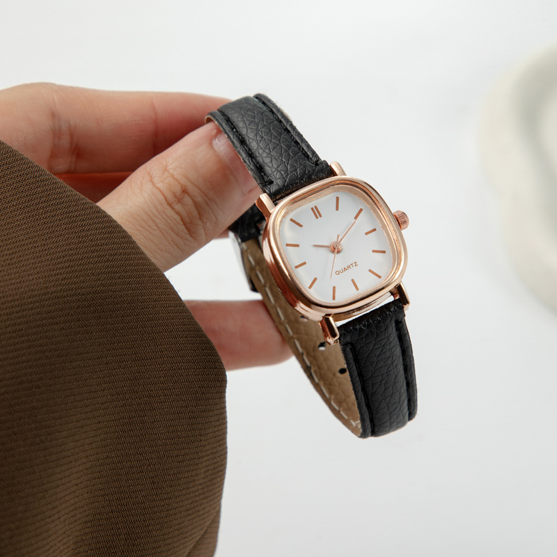 Cross-border Square Watches Manufacturer Simple Personality Retro Student Ladies Quartz Leather Strap Women's Watches Women's Wholesale