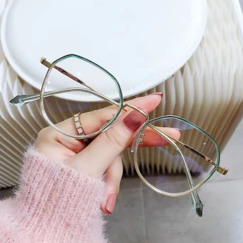 Joven anti-luz azul gafas de luz de moda alta definición para ver el periódico de ampliación de fuente gafas de flores marco oval de flores de edad media y vieja