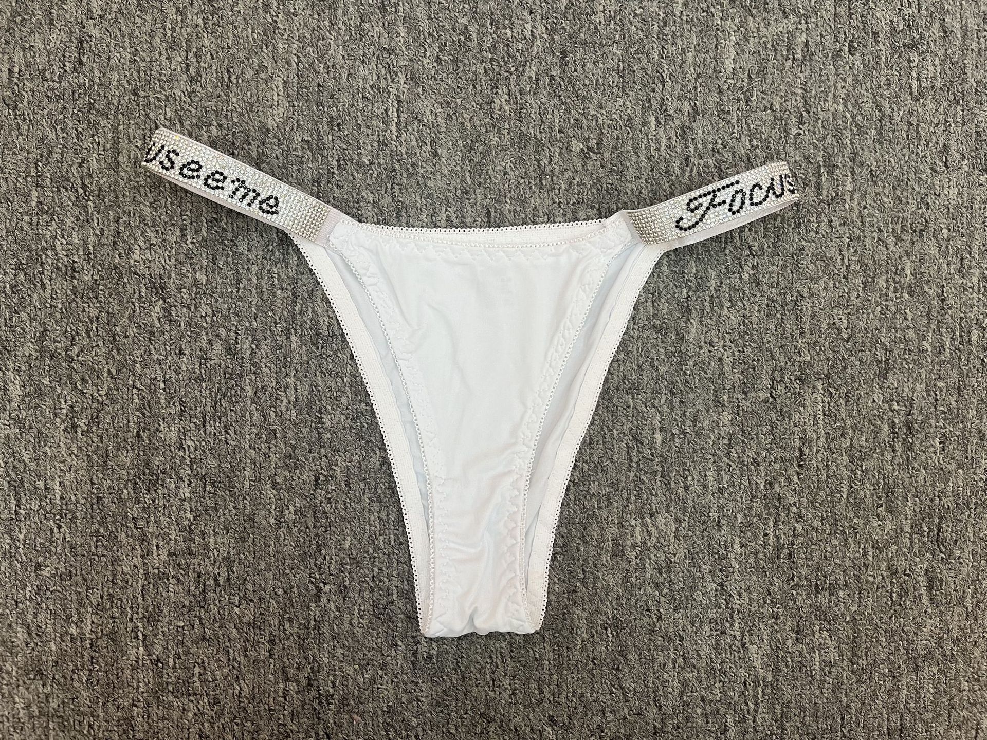 Ropa interior antibacteriana rusa con diamantes de imitación, bragas de talla grande, tanga sexy de cintura baja que levanta la cadera, antibacteriana y transpirable