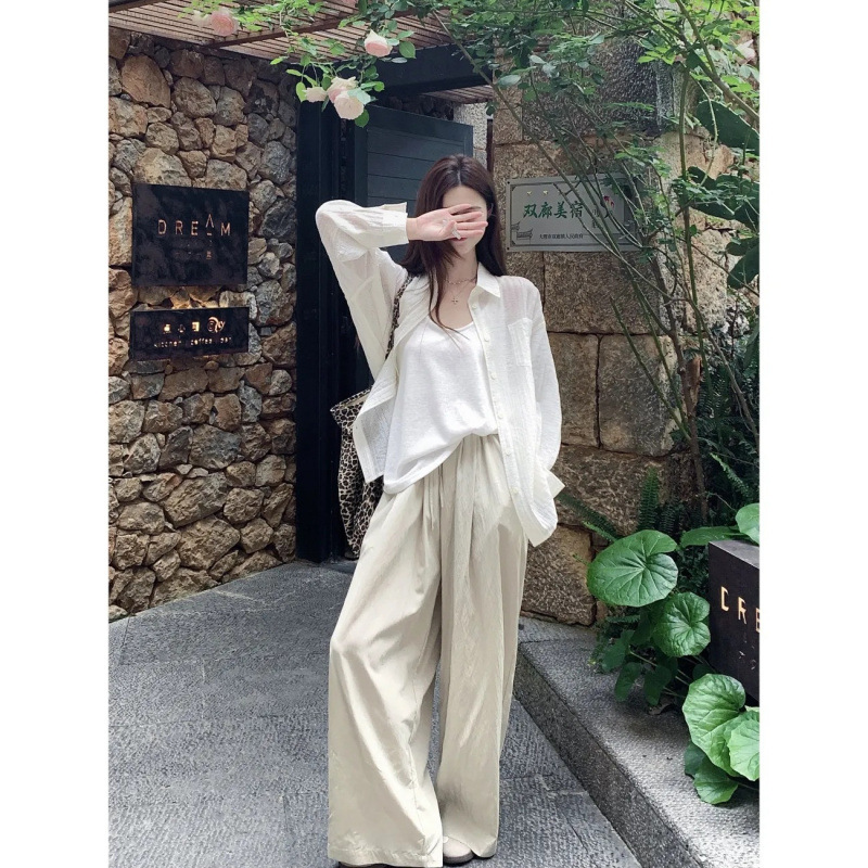 연두색 바지 [꽃이 엄선한 좋은 품질]