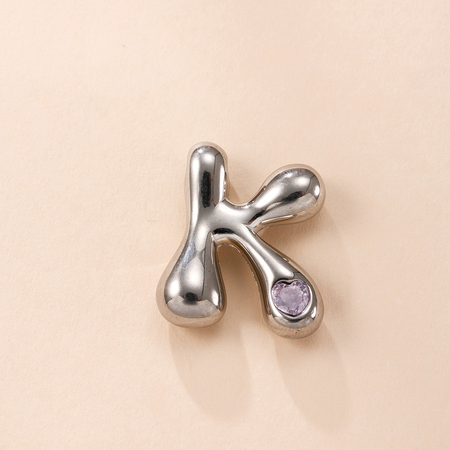 Colgante único transfronterizo de joyería de acero inoxidable fundición con incrustaciones de diamantes de color 26 letras accesorios de collar moda simple pulsera briy