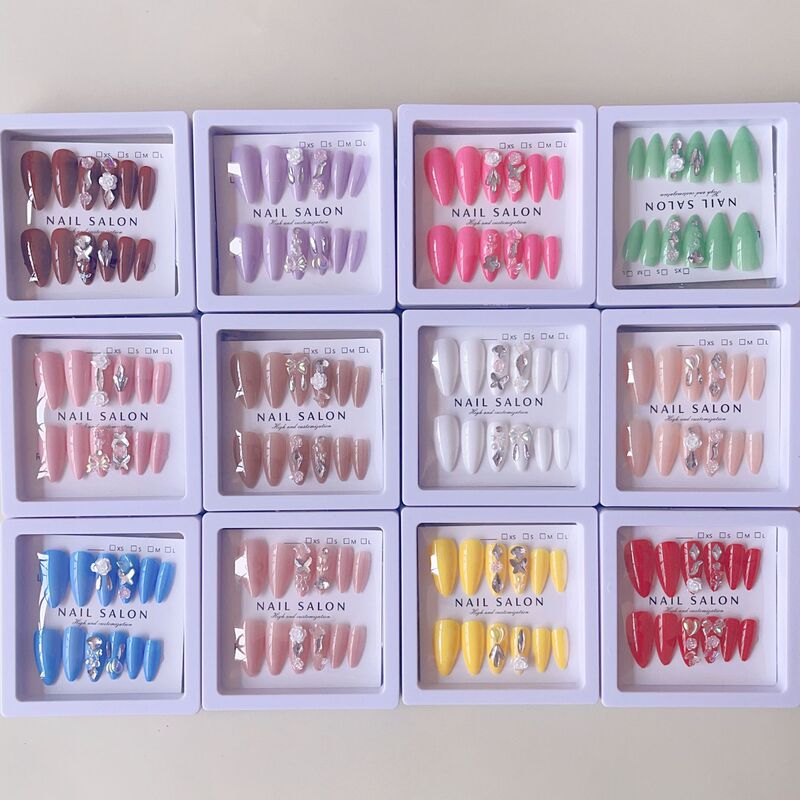 New Style Dot Diamond Manicure Pe Transparent Dust-Proof Storage Box Fake Nails Handmade Wearable Nails Hand-Painted Multi-Diamond Student Nails