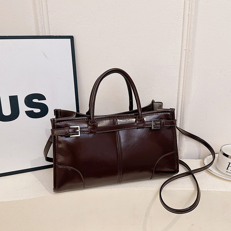 New Style Hand-Held Commuter Bag, Fashionable and Stylish Women's Shoulder Bag, Oil Wax Leather Retro Large-Capacity Crossbody Bag