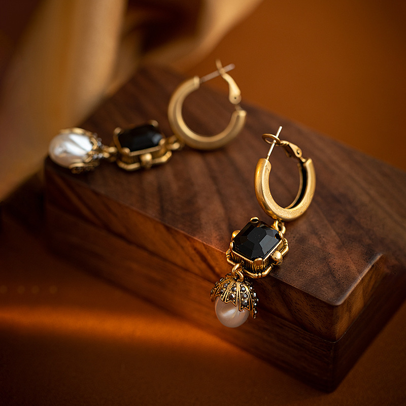 Earring Image 3